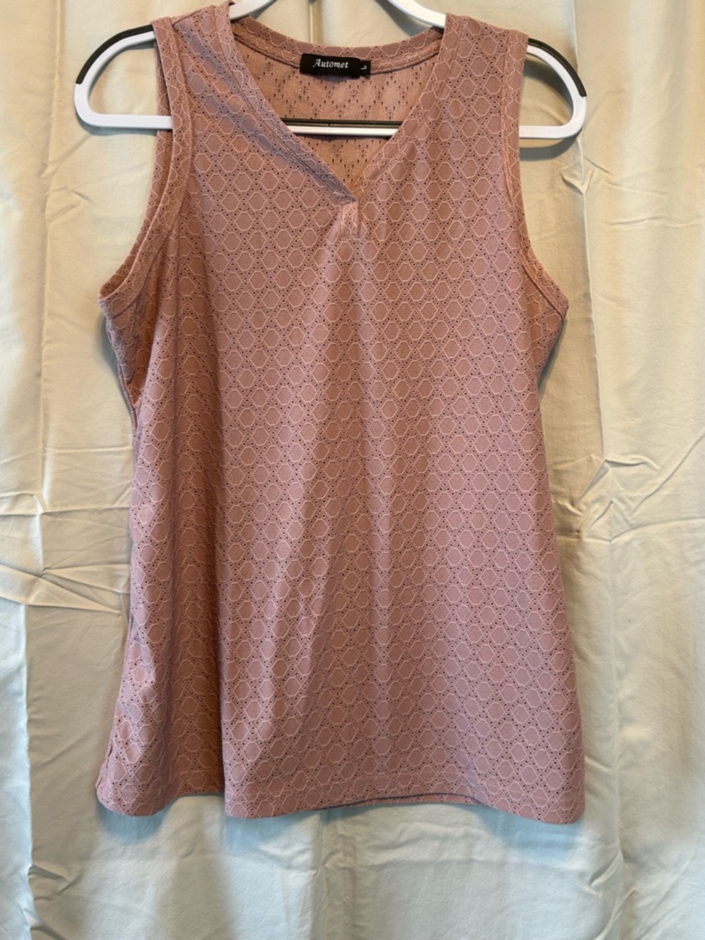 Autonet Dusty Rose Lace-Effect Sleeveless V-Notch Tank